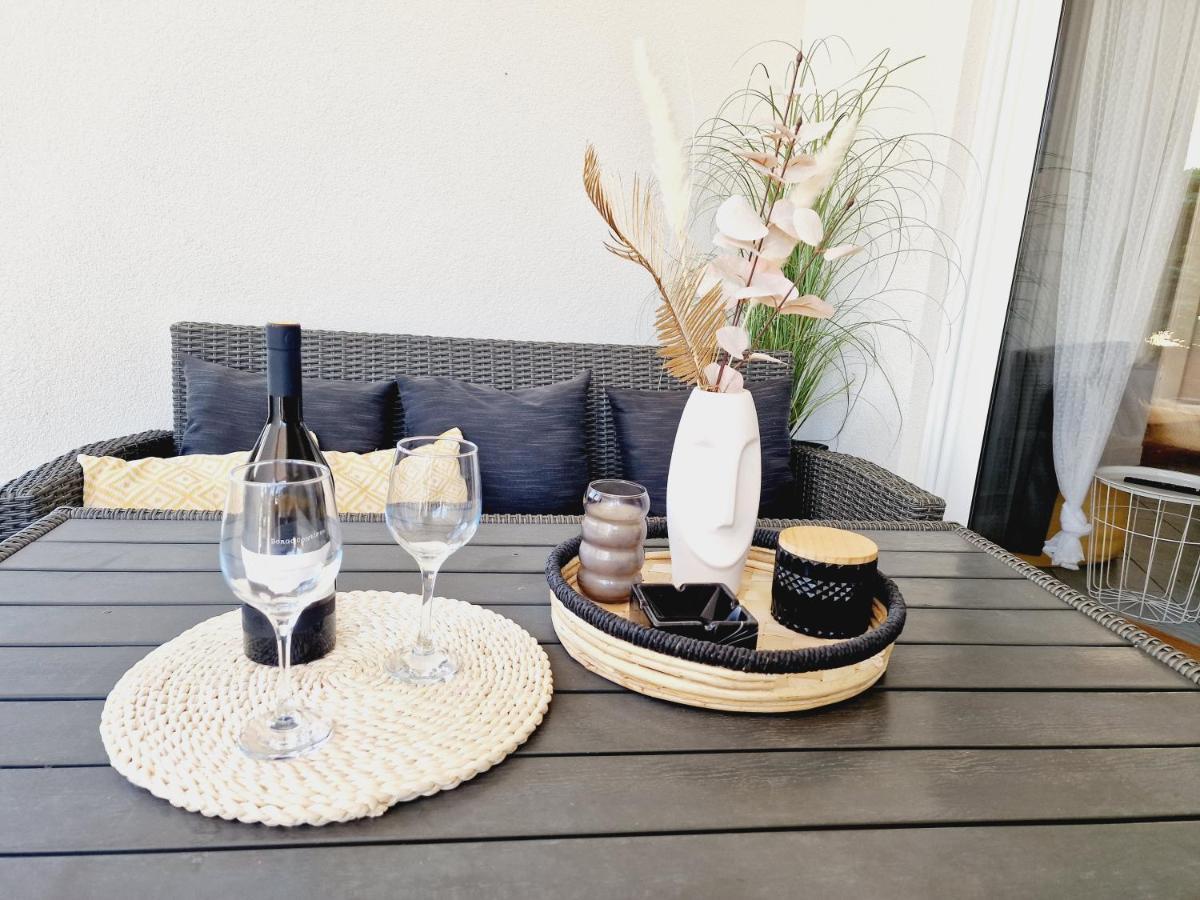 Apartment Melani วีร์ ภายนอก รูปภาพ