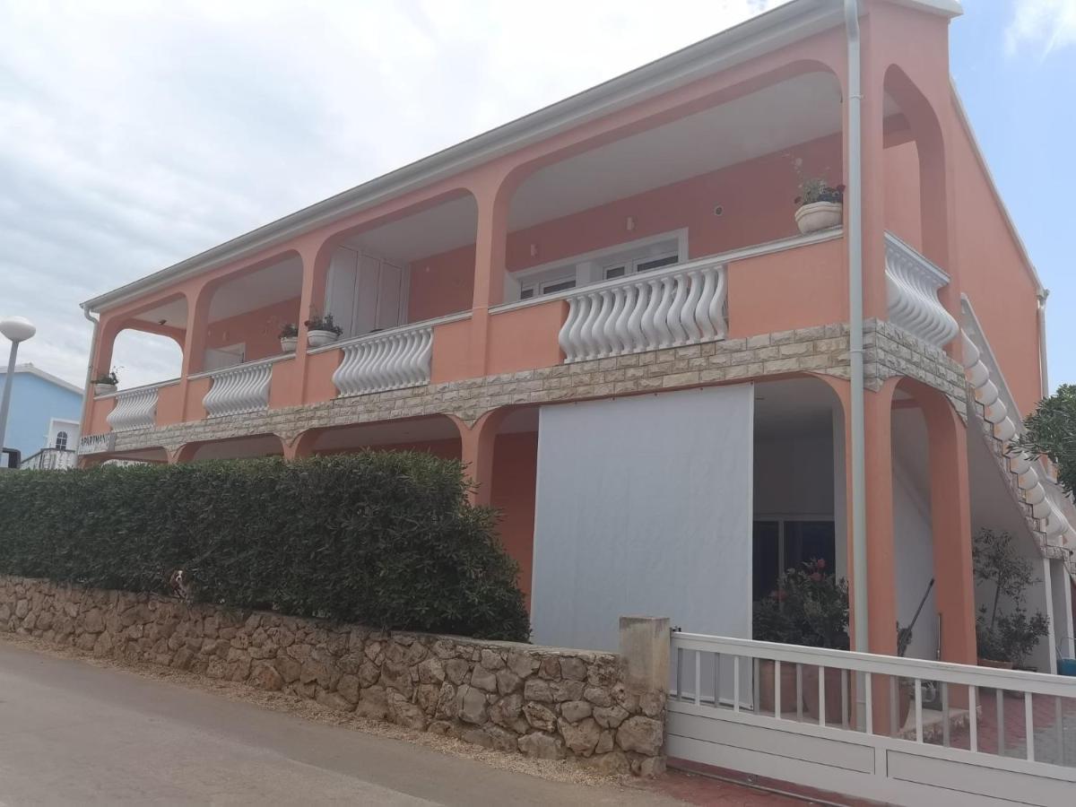 Apartment Melani วีร์ ภายนอก รูปภาพ