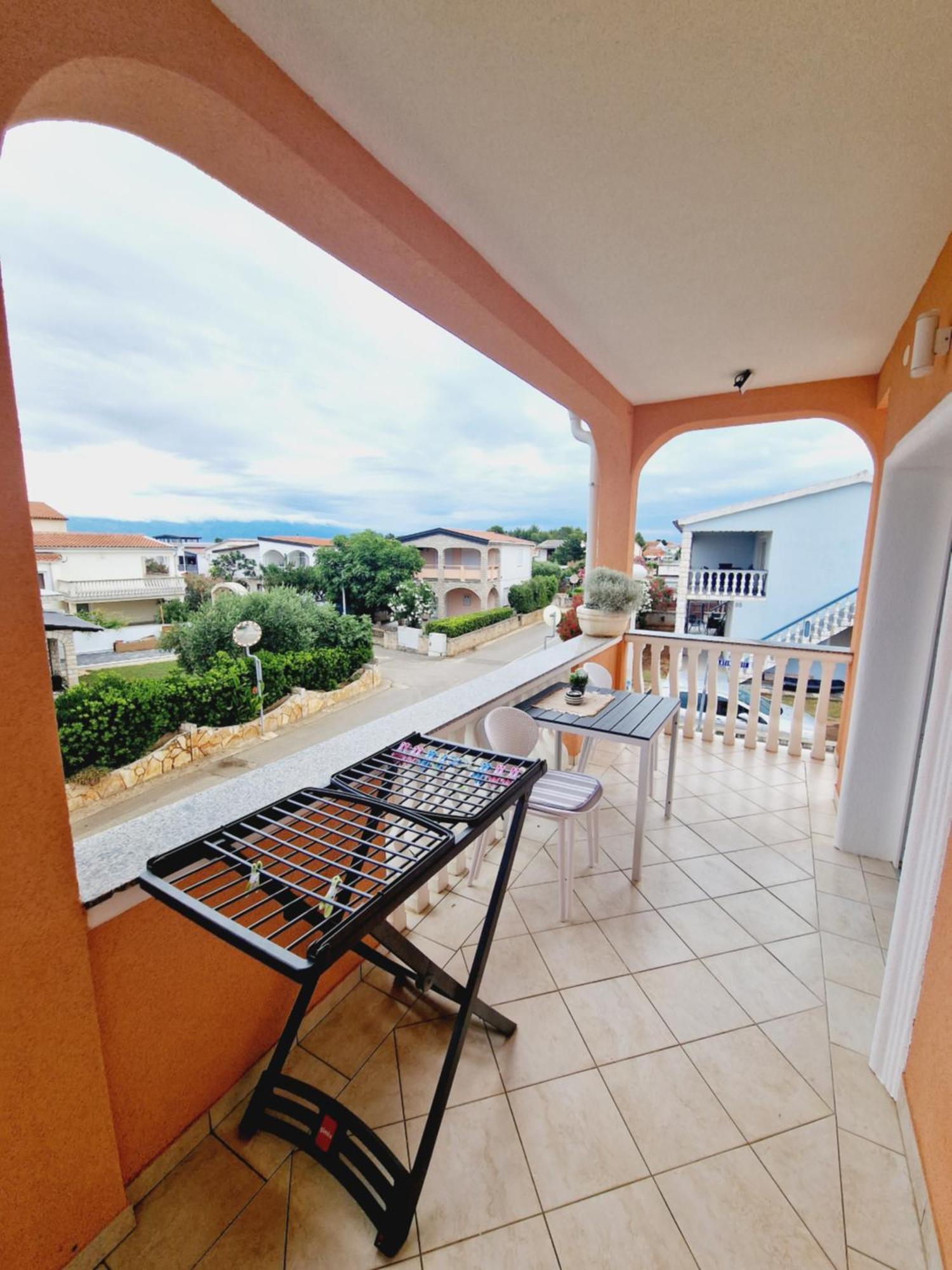 Apartment Melani วีร์ ภายนอก รูปภาพ