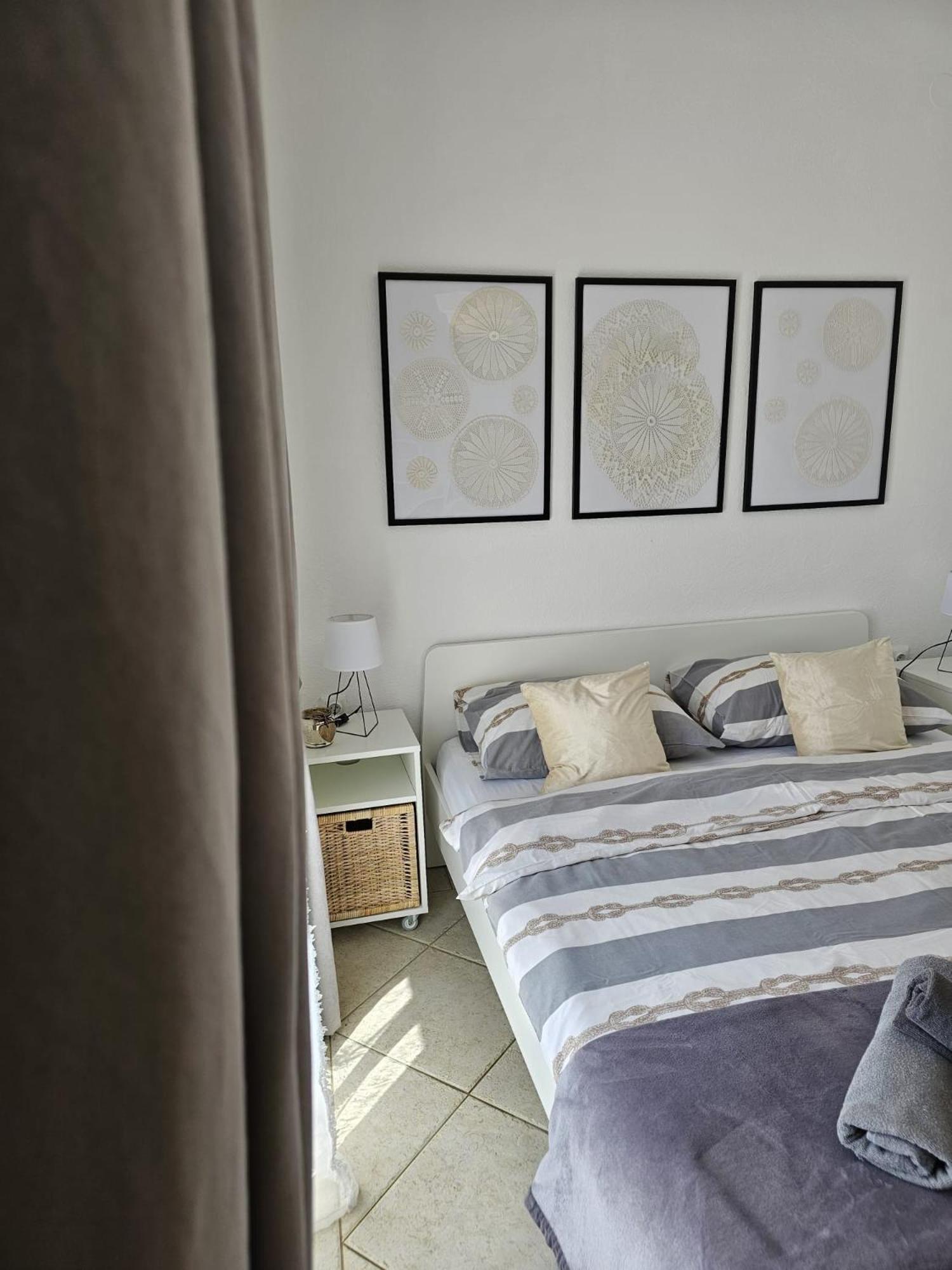 Apartment Melani วีร์ ภายนอก รูปภาพ